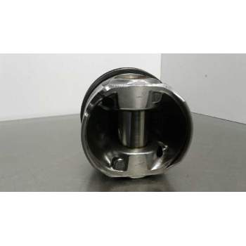 Recambio de piston para mitsubishi outlander (cw0) 2.0 di-d intense referencia OEM IAM   
