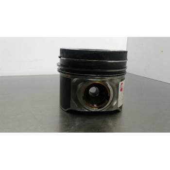 Recambio de piston para mitsubishi outlander (cw0) 2.0 di-d intense referencia OEM IAM   