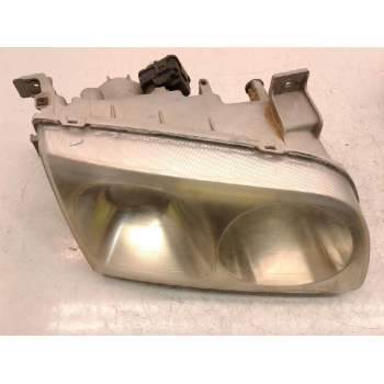 Recambio de faro derecho para hyundai trajet (fo) 2.0 crdi gls referencia OEM IAM 921033A020  