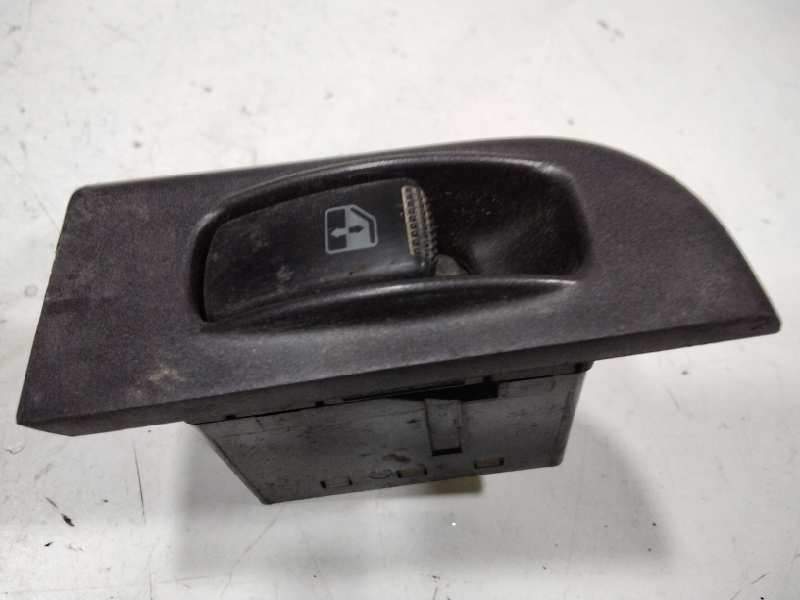 Recambio de mando elevalunas trasero derecho para hyundai trajet (fo) 2.0 crdi gls referencia OEM IAM 935853A100  
