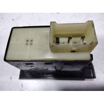 Recambio de mando elevalunas trasero izquierdo para hyundai trajet (fo) 2.0 crdi gls referencia OEM IAM 935353A000  