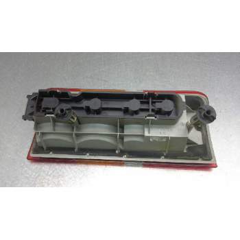 Recambio de piloto trasero izquierdo para ford fiesta berl./courier 1.3 cat referencia OEM IAM   