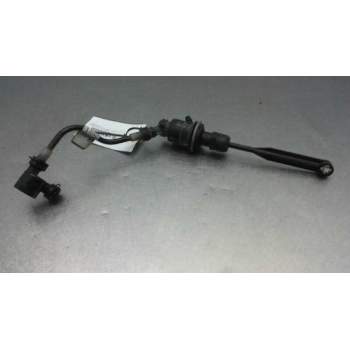 Recambio de bomba embrague para opel movano b kasten/combi fg. l2h2 3,5t referencia OEM IAM 8200673232B  