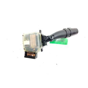 Recambio de mando luces para kia cerato 2.0 ex crdi familiar (5-ptas.) referencia OEM IAM   