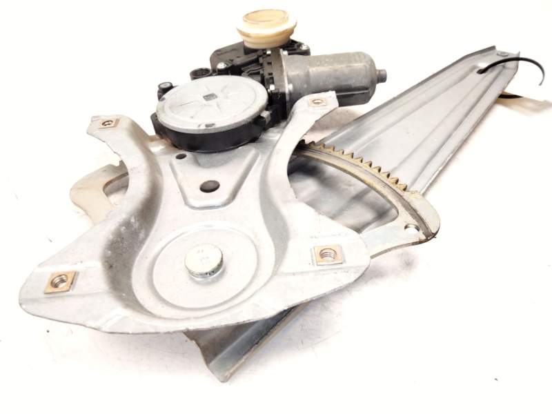 Recambio de elevalunas trasero izquierdo para toyota auris referencia OEM IAM 8570102010  