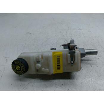 Recambio de bomba freno para toyota auris referencia OEM IAM 0204255239  