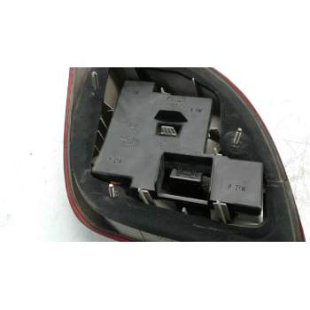 Recambio de piloto trasero derecho para ford fiesta berlina (dx) básico referencia OEM IAM 393856 1044154 