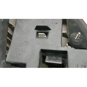 Recambio de piloto trasero derecho para ford fiesta berlina (dx) básico referencia OEM IAM 393856 1044154 