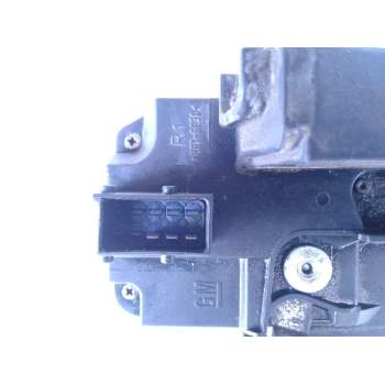 Recambio de cerradura puerta delantera derecha para opel corsa c blue line referencia OEM IAM 133107  