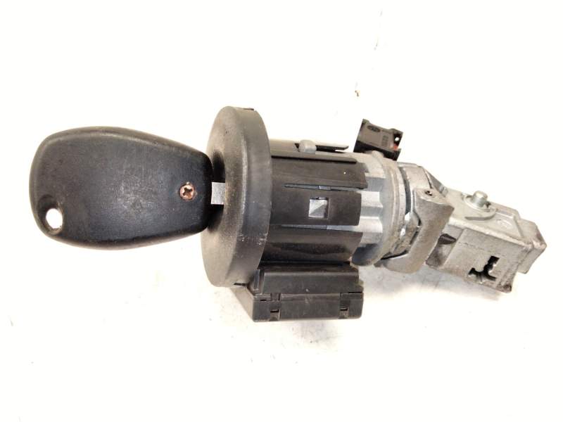 Recambio de conmutador de arranque para renault kangoo (kc0/1_) 1.5 dci referencia OEM IAM 8200505701C  