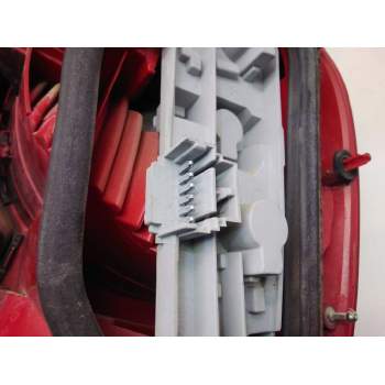 Recambio de piloto trasero izquierdo para renault modus confort dynamique referencia OEM IAM 8200212205 8200538786 