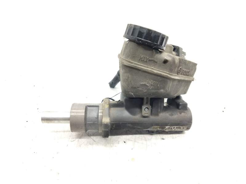 Recambio de bomba freno para volkswagen polo (9n1) highline referencia OEM IAM 0204021768  