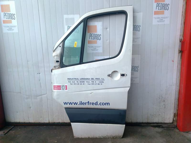 Recambio de puerta delantera izquierda para volkswagen crafter caja cerrada caja cerrada 35 referencia OEM IAM 2E0831051  