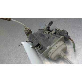 Recambio de cerradura puerta delantera derecha para audi a4 berlina (b5) 1.9 tdi referencia OEM IAM   