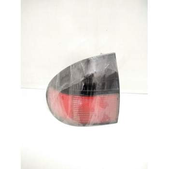 Recambio de piloto trasero izquierdo para renault laguna (b56) 2.2 turbodiesel referencia OEM IAM 7700820052  