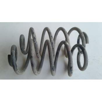 Recambio de muelle suspension trasera para nissan juke (f15) acenta referencia OEM IAM   