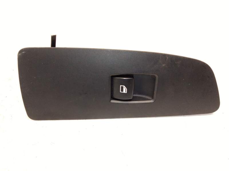 Recambio de mando elevalunas delantero derecho para bmw 1 (e81) 120 i referencia OEM IAM 6935534  