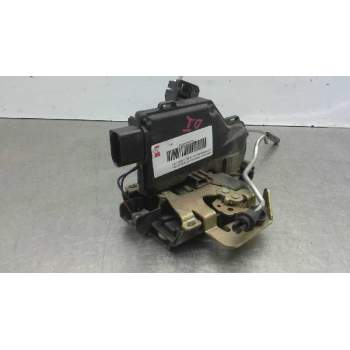 Recambio de cerradura puerta delantera izquierda para audi a6 berlina (4b2) 2.5 tdi referencia OEM IAM   