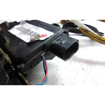 Recambio de cerradura puerta trasera derecha para audi a6 berlina (4b2) 2.5 tdi referencia OEM IAM   