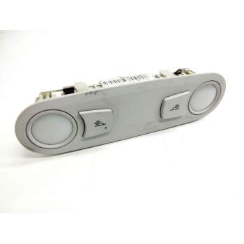 LUZ INTERIOR 8T0947111AT64 