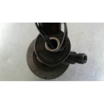 Recambio de inyector para renault megane ii familiar dynamique confort referencia OEM IAM 8200100272  
