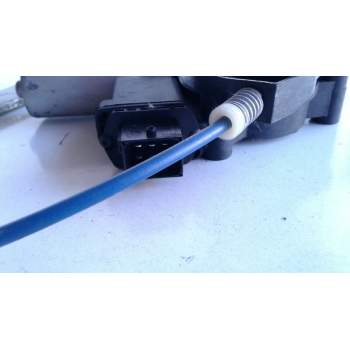Recambio de elevalunas delantero izquierdo para opel corsa d selective referencia OEM IAM 13188482  