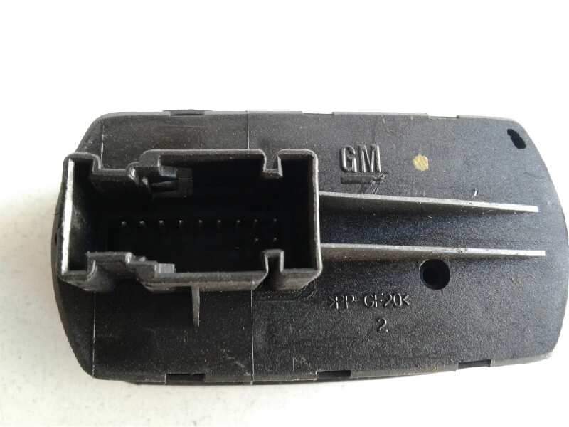 Recambio de mando elevalunas delantero izquierdo para opel corsa d selective referencia OEM IAM 13258521  