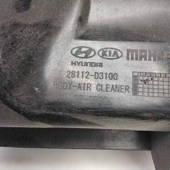 Recambio de caja filtro de aire para hyundai tucson se bluedrive referencia OEM IAM 28112D3100  