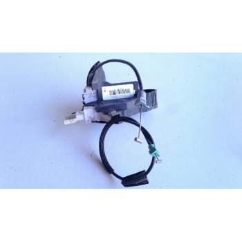 Recambio de cerradura puerta delantera derecha para citroën c4 berlina collection referencia OEM IAM 9136ES  