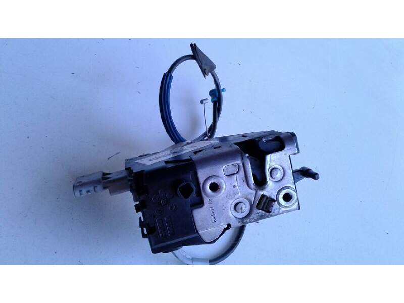 Recambio de cerradura puerta trasera derecha para citroën c4 berlina collection referencia OEM IAM 9138T5  