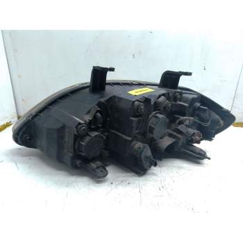 Recambio de faro derecho para ssangyong rodius i 2.7 xdi 4wd referencia OEM IAM 8310221205  