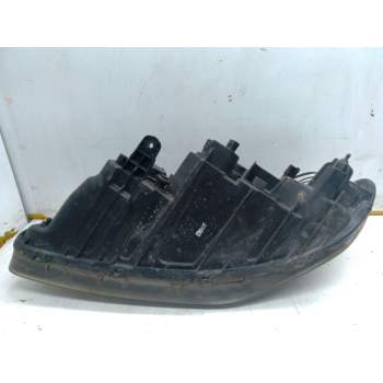 Recambio de faro derecho para ssangyong rodius i 2.7 xdi 4wd referencia OEM IAM 8310221205  