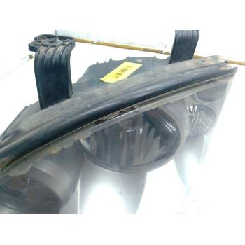 Recambio de faro izquierdo para ssangyong rodius i 2.7 xdi 4wd referencia OEM IAM 8310121201  