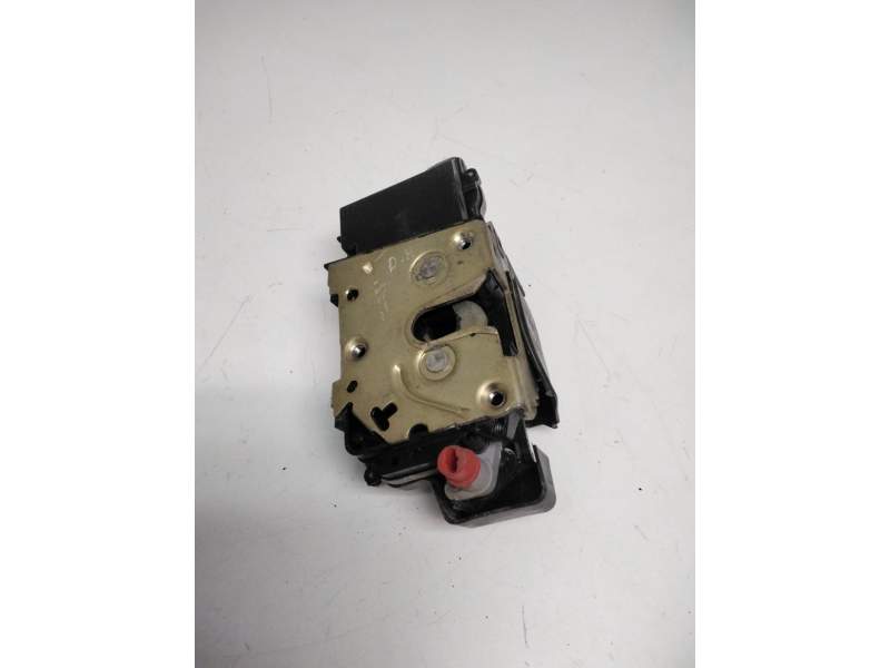 Recambio de cerradura puerta trasera izquierda para peugeot 406 berlina (s1/s2) referencia OEM IAM 9137 58  