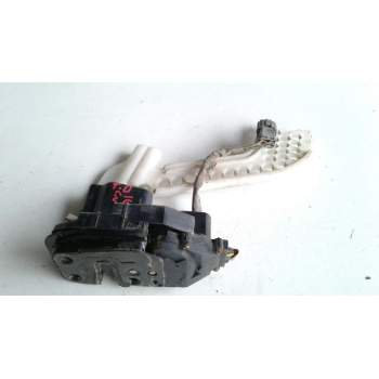 Recambio de cerradura puerta trasera derecha para kia cerato 2.0 turbodiesel cat referencia OEM IAM   