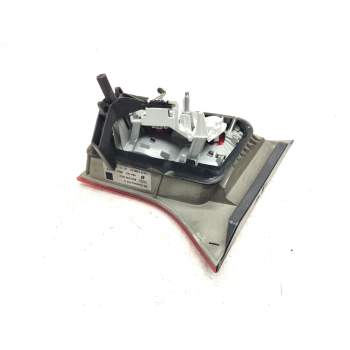 Recambio de piloto trasero izquierdo porton para audi a4 avant (8e) 2.0 tdi referencia OEM IAM 8E9945093  