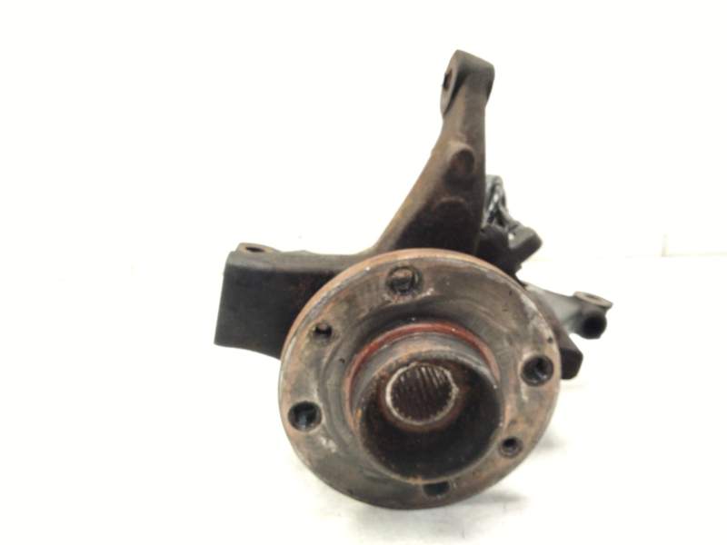Recambio de mangueta delantera derecha para dacia logan mcv ii 1.5 dci referencia OEM IAM 8200898655  