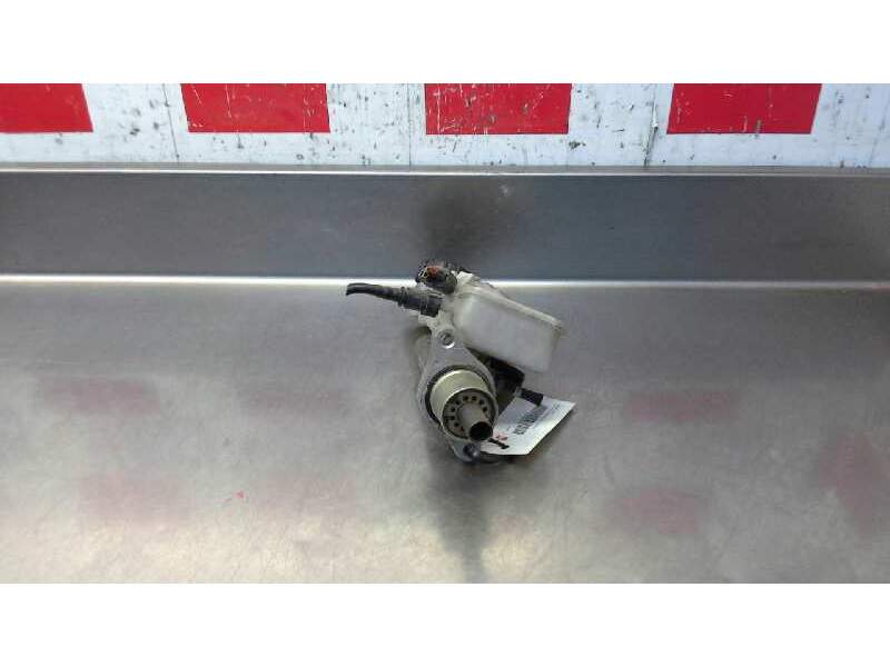 Recambio de bomba freno para ford focus berlina (cap) ambiente (d) referencia OEM IAM 1547478  