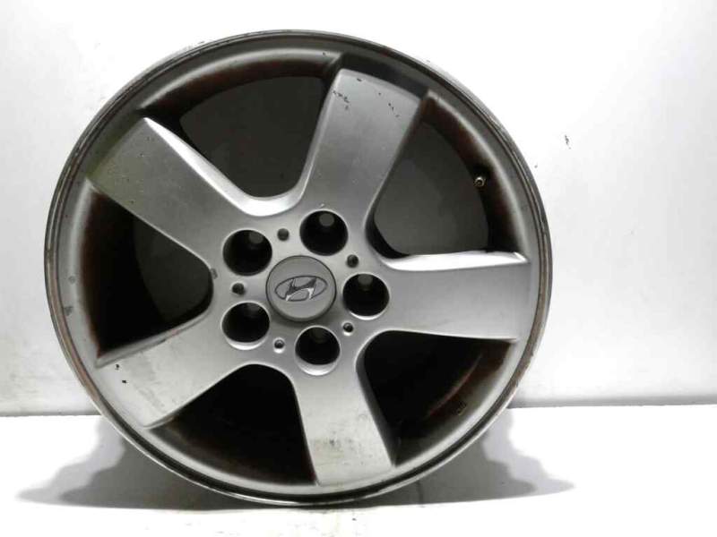 Recambio de llanta aluminio para hyundai tucson (jm) 2.0 crdi cat referencia OEM IAM 16-5- TORNILLOS E46 