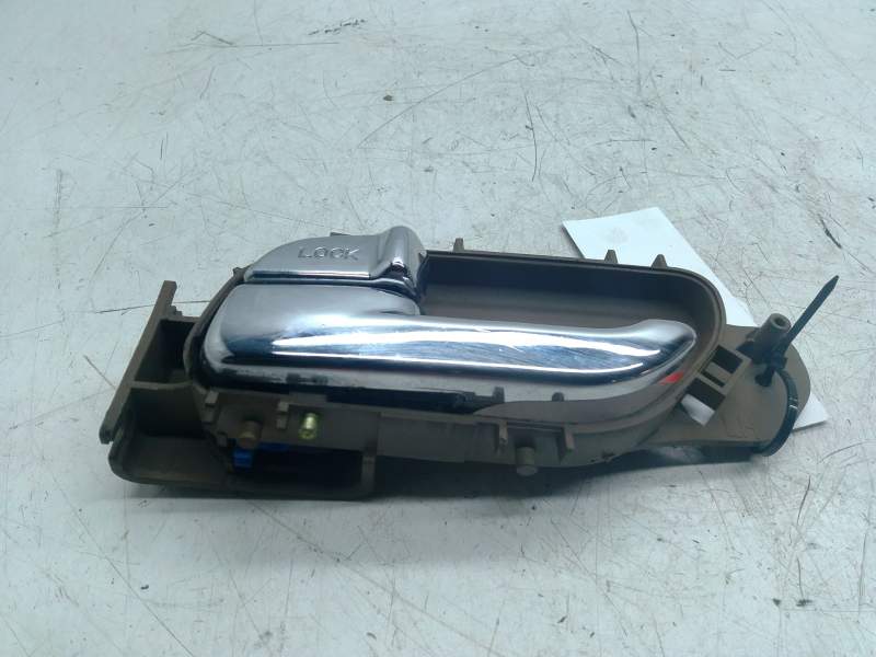 Recambio de maneta interior trasera izquierda para ssangyong rodius i 2.7 xdi 4wd referencia OEM IAM 7241021000  