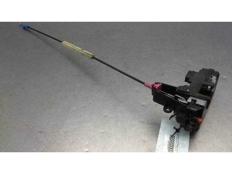 Recambio de cerradura puerta trasera derecha para opel zafira b family referencia OEM IAM   