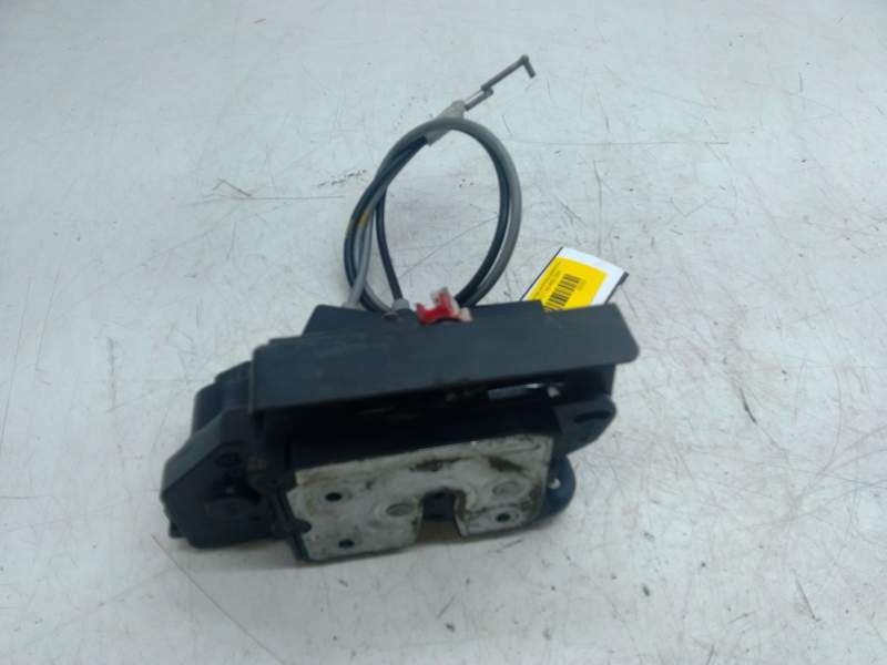 Recambio de cerradura puerta delantera derecha para ssangyong rodius i 2.7 xdi 4wd referencia OEM IAM 7122021004  