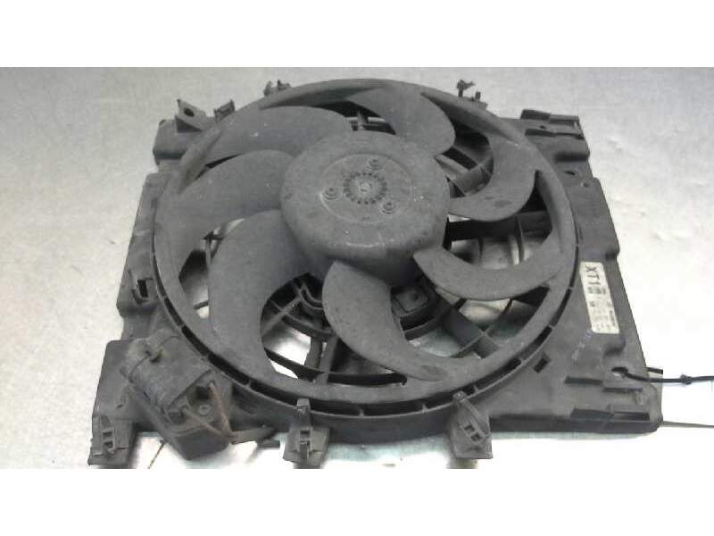Recambio de electroventilador para opel zafira b family referencia OEM IAM 0130303960 BOSCH 13132559