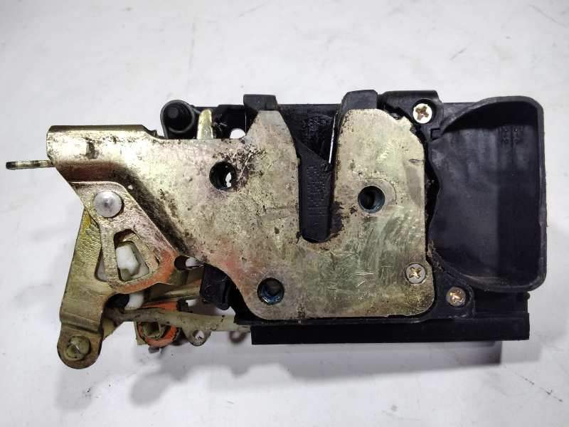 Recambio de cerradura puerta delantera izquierda para chevrolet nubira berlina sx referencia OEM IAM 96272641  