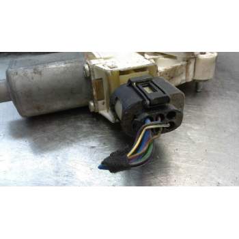 Recambio de elevalunas trasero derecho para bmw serie 1 berlina (e81/e87) 120d referencia OEM IAM 136518  