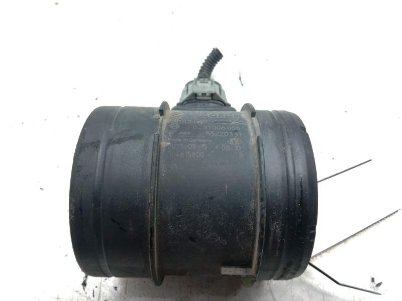 Recambio de caudalimetro para iveco daily v furgoneta 29s13, 29l13, 35c13, 35s13, 40c13, 40s13 referencia OEM IAM 55220331  
