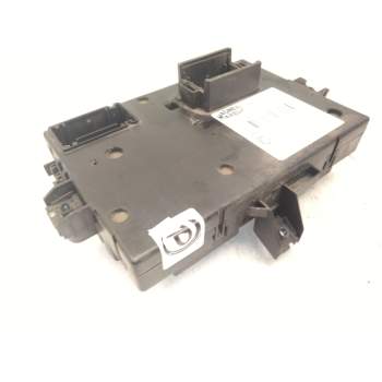Recambio de caja fusibles para iveco daily v furgoneta 29s13, 29l13, 35c13, 35s13, 40c13, 40s13 referencia OEM IAM 5801639043  