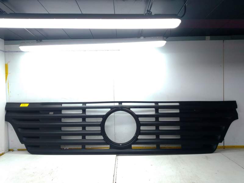 Recambio de rejilla delantera para mercedes-benz actros referencia OEM IAM 9417511218  