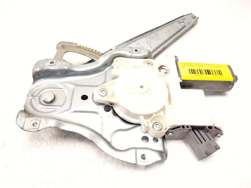 Recambio de elevalunas trasero derecho para toyota avensis sedán (_t25_) 2.0 (azt250_) referencia OEM IAM 6983005100  