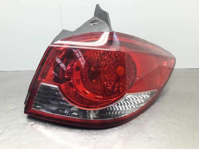 Recambio de piloto trasero derecho para chevrolet cruze l referencia OEM IAM   
